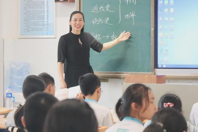 选历史像低人一等?新高考下历史被边缘化,7:3的残酷现实