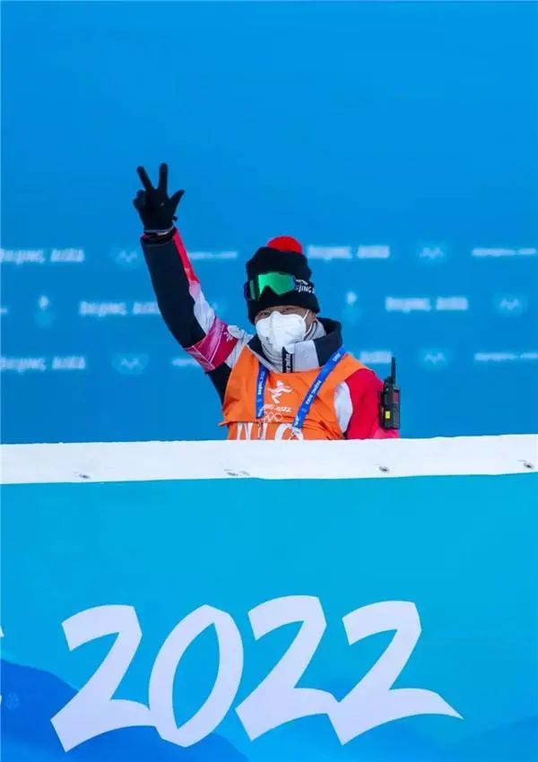 哈尔滨工大 22 人助力北京冬奥会,展示中国冰雪成就与裁判风采