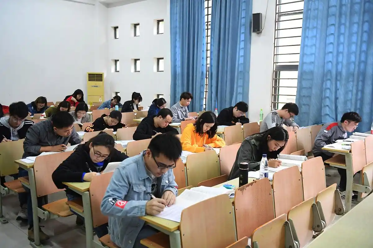 佳木斯大学学风严谨求实，创新进取氛围浓